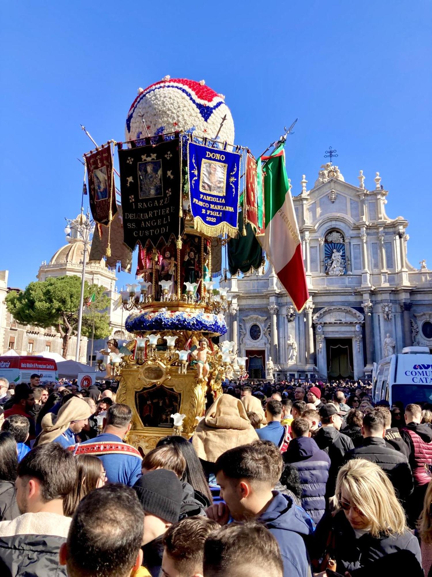 Casa vacanze San Martino House Al Duomo Aeroporto di Catania Fontana Rossa